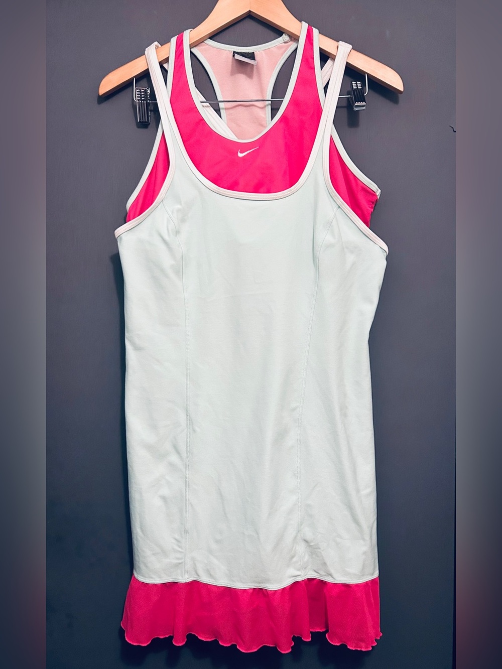Nike SERENA WILLIAMS Seafoam green/blue w/Hot Pink accent cutout mesh vent LARGE